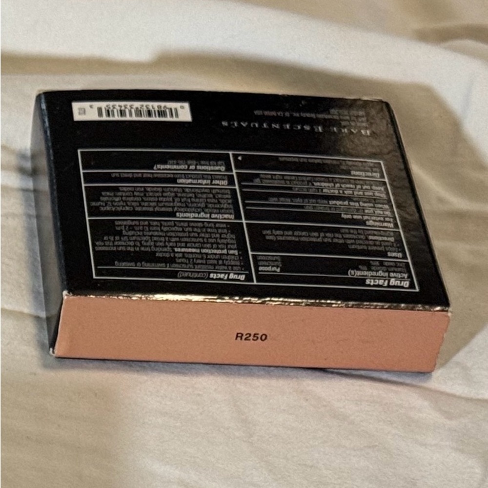 READY Foundation - R250 Medium Beige - Picture 2 of 4